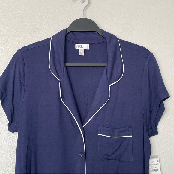 NWT Nordstrom Rack Tranquility Pajama Top in Navy Peacoat Buttons Size Small - Picture 3 of 9